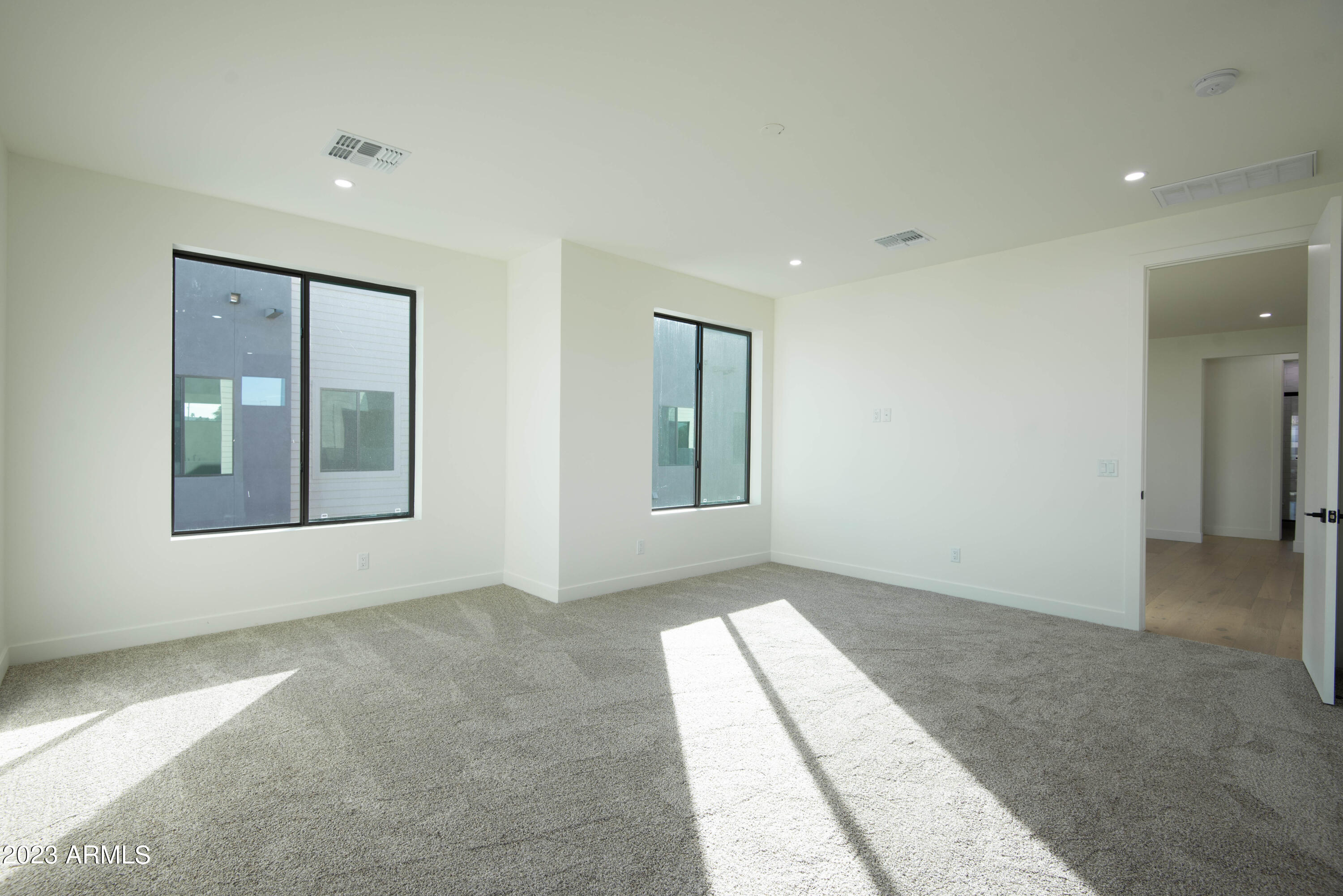 1625 East Lamar Road Phoenix, AZ 85016 - Photo 15 of 29 Primary Bedroom