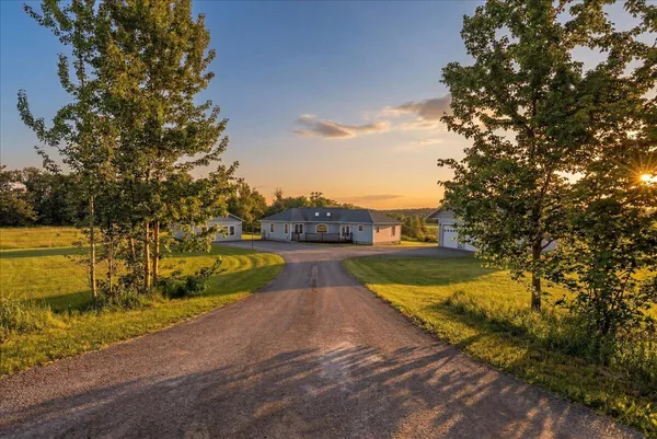 $699,000 | 562 Lower Street, Turner, ME 04282