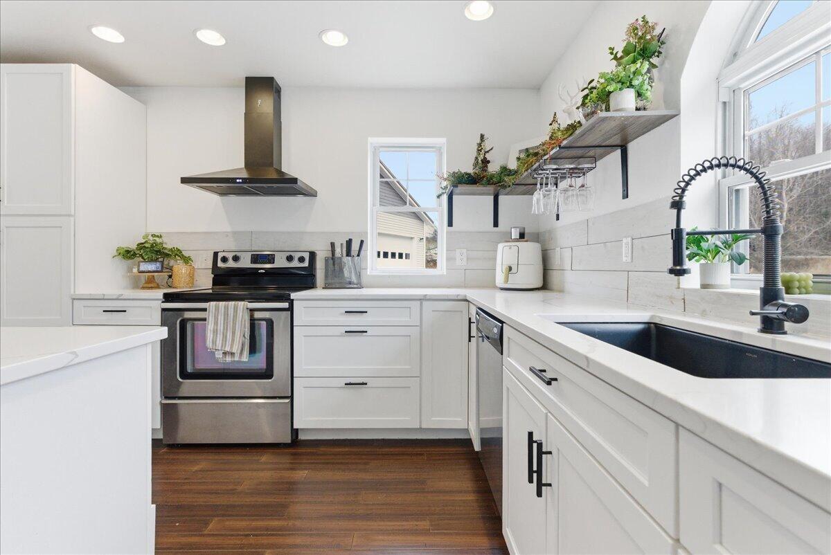 562 Lower Street Turner, ME 04282 - Photo 15 of 67 31-3_Kitchen 2.3