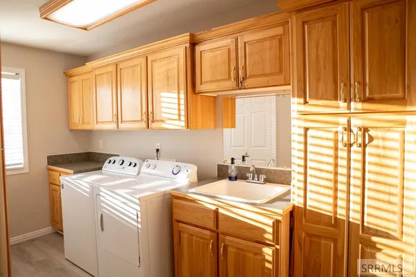 $585,000 | 9985 North 26th East, Idaho Falls, ID 83401