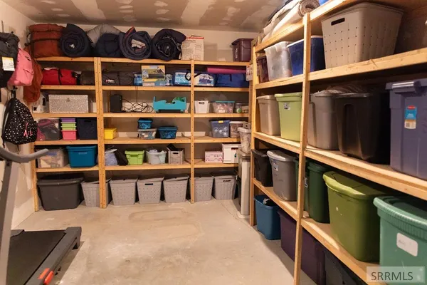 $585,000 | 9985 North 26th East, Idaho Falls, ID 83401