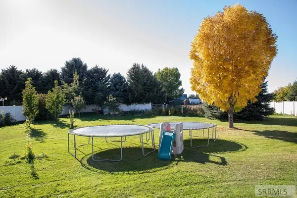 $585,000 | 9985 North 26th East, Idaho Falls, ID 83401