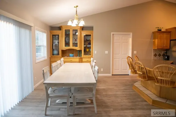 $585,000 | 9985 North 26th East, Idaho Falls, ID 83401