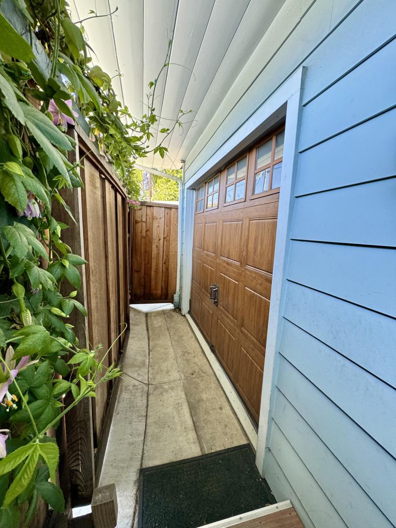 1890 Wharf Road Capitola, CA 95010 - Photo 5 of 25 Gallery Image 5