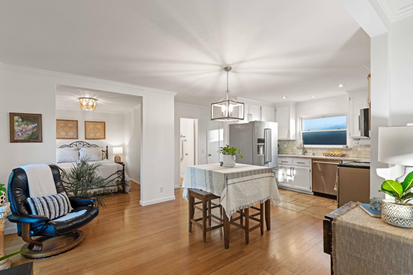 1890 Wharf Road Capitola, CA 95010 - Photo 9 of 25 Gallery Image 9
