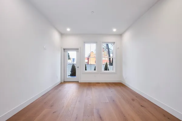 $689,000 | 105 Sea Street, Unit 102, Quincy, MA 02169