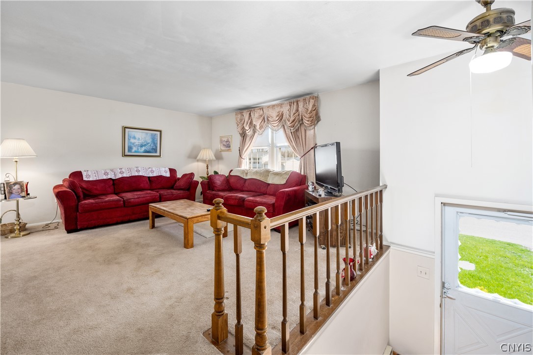 4792 4 Seasons Drive Clay, NY 13088 - Photo 6 of 30