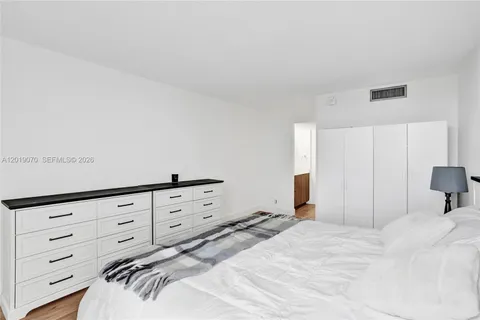 $425,000 | 20379 West Country Club Drive, Unit 1440, Aventura, FL 33180
