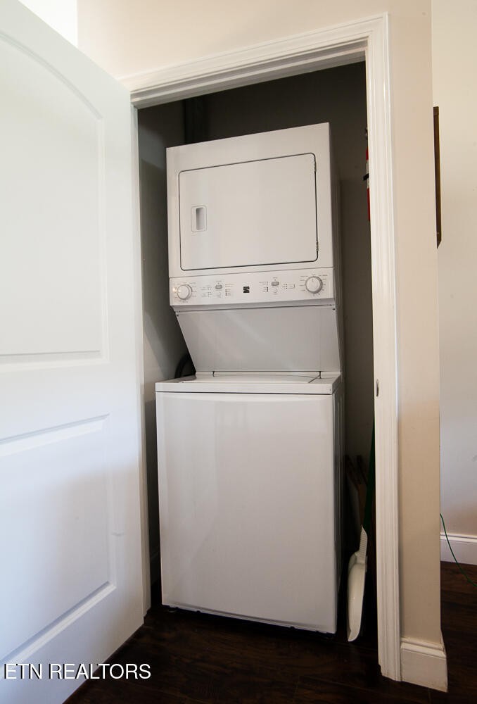 338 Shooting Star Loop, Unit 203 Townsend, TN 37882 - Photo 12 of 30 a utility room with dryer and washer