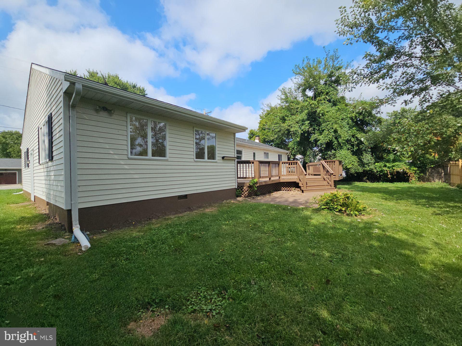 82 Harvard Road Pennsville, NJ 08070 - Photo 3 of 18