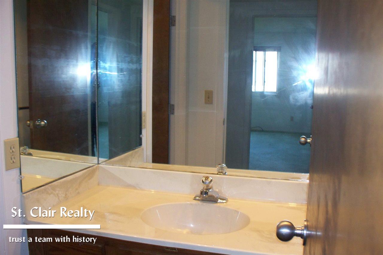 1715 River Road, Unit 34 St. Clair, MI 48079 - Photo 12 of 20 31242780-11.JPG