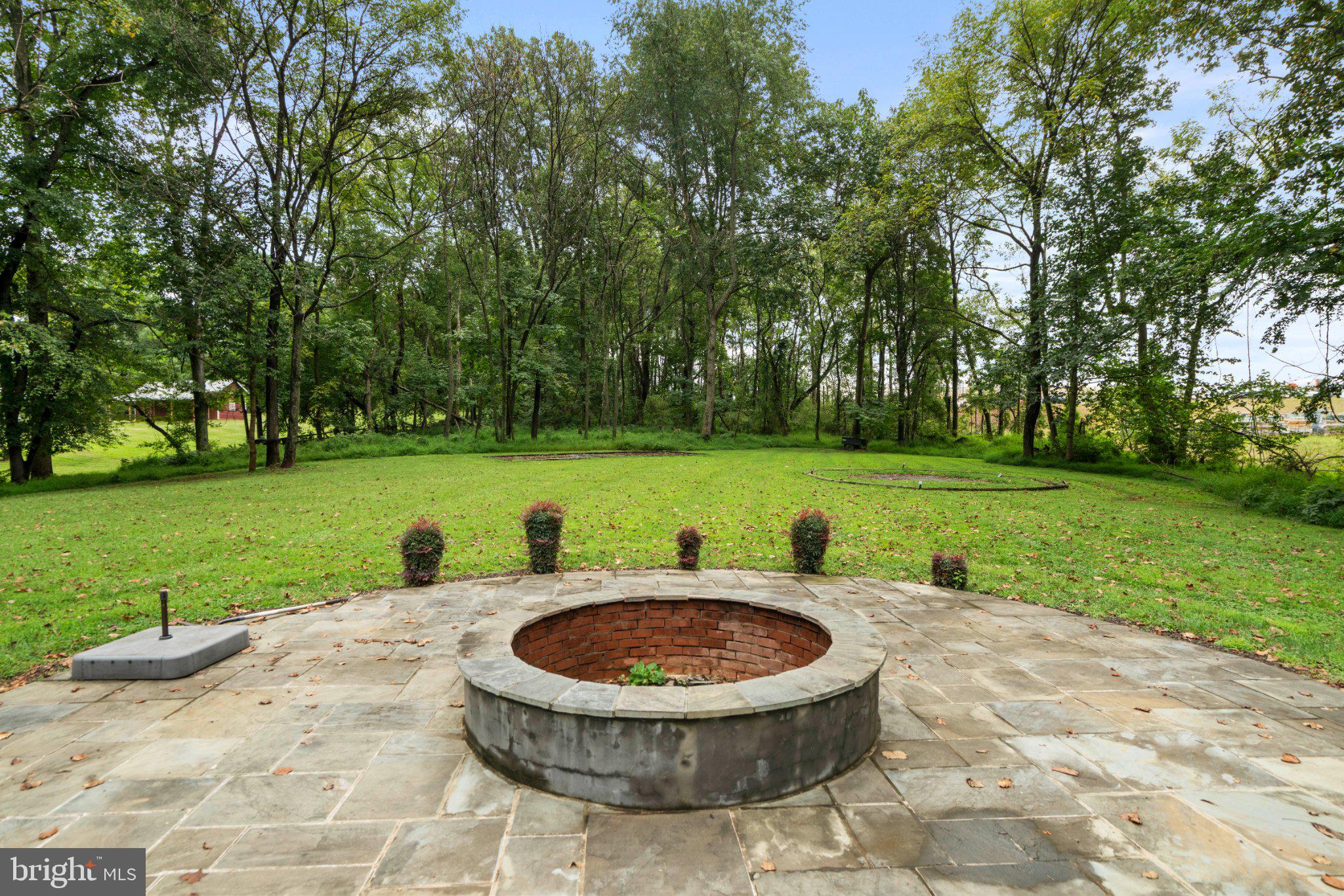 41433 Red Hill Road Leesburg, VA 20175 - Photo 14 of 45 Fire-pit Ready for Family Gatherings