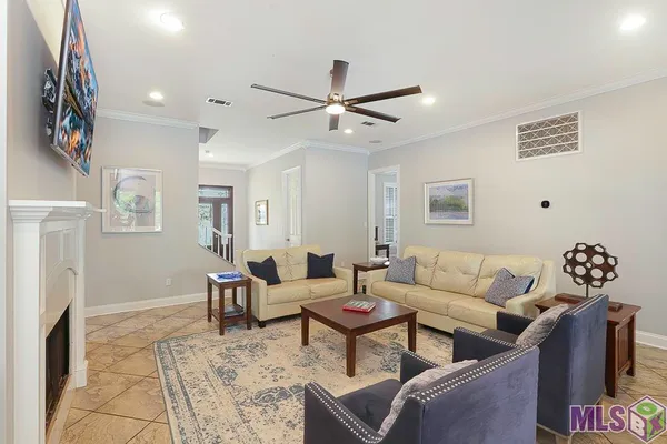 $989,000 | 5042 Thompson Cove Drive, St. Francisville, LA 70775