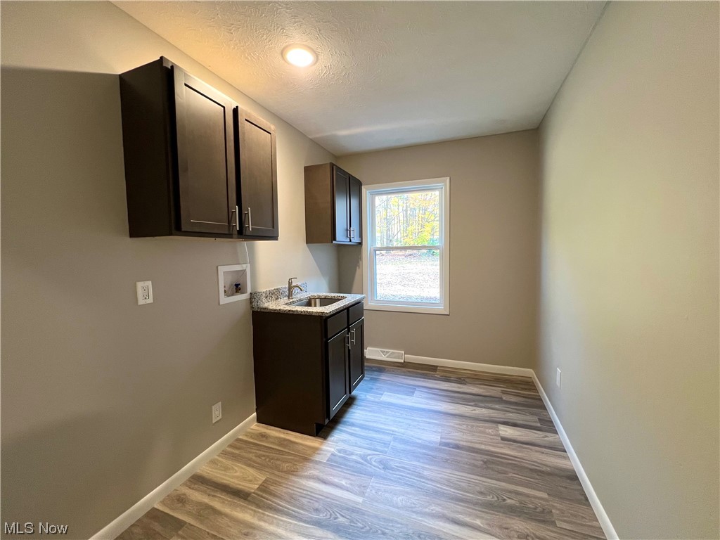 6419 Coleridge Road Painesville, OH 44077 - Photo 8 of 18
