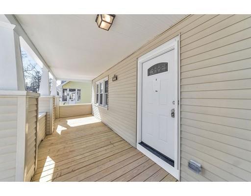 168 Phoenix Terrace Springfield, MA 01104 - Photo 3 of 30