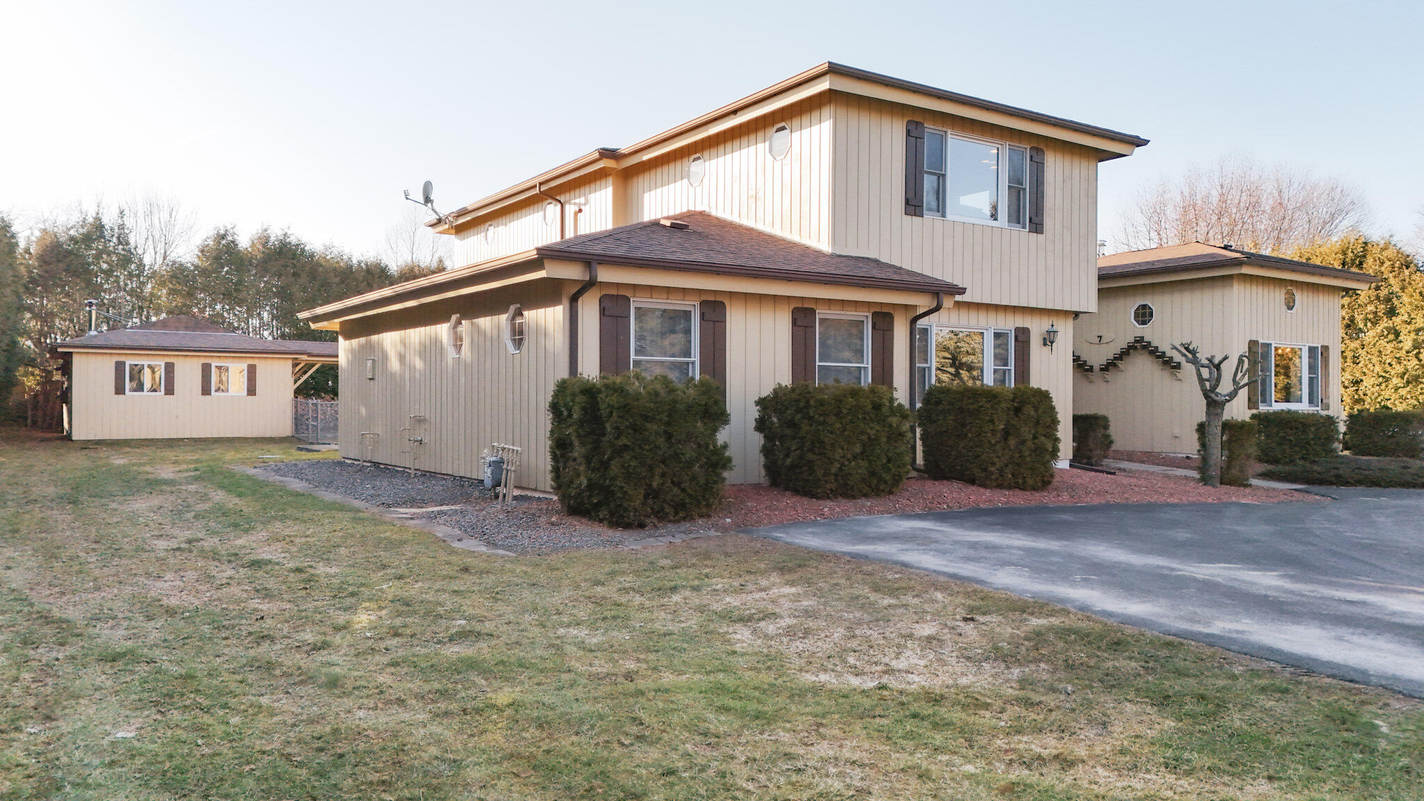 7 Colligan Point Road Plattsburgh, NY 12901 - Photo 5 of 56