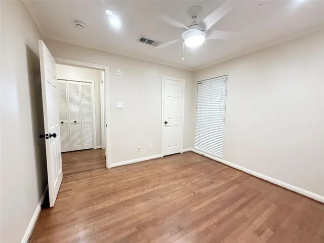 $2,400 | 5545 Pagewood Lane, Houston, TX 77056