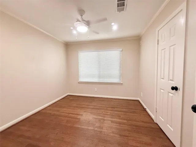 $2,400 | 5545 Pagewood Lane, Houston, TX 77056