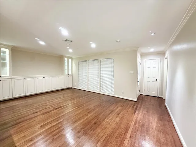 $2,400 | 5545 Pagewood Lane, Houston, TX 77056