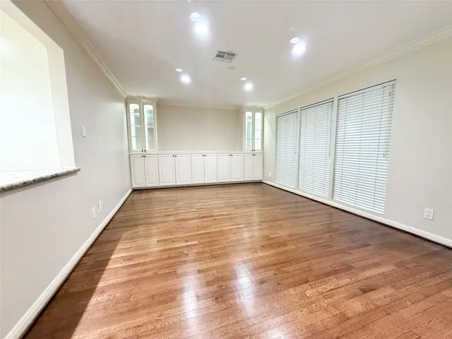 $2,400 | 5545 Pagewood Lane, Houston, TX 77056