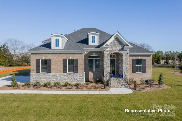 $1,550,000 | 402 Turtleback Ridge, Matthews, NC 28104