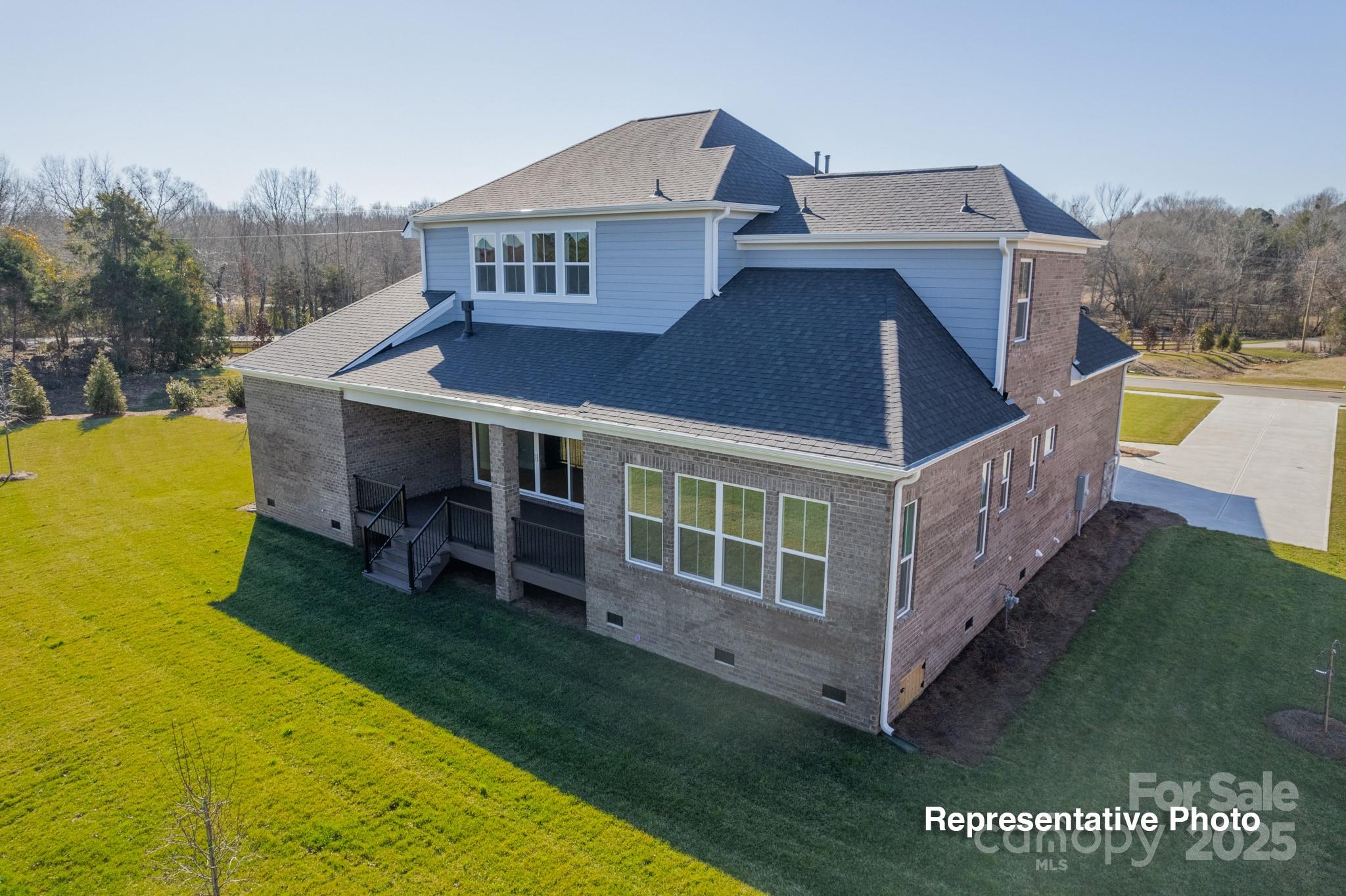 402 Turtleback Ridge Matthews, NC 28104 - Photo 2 of 47