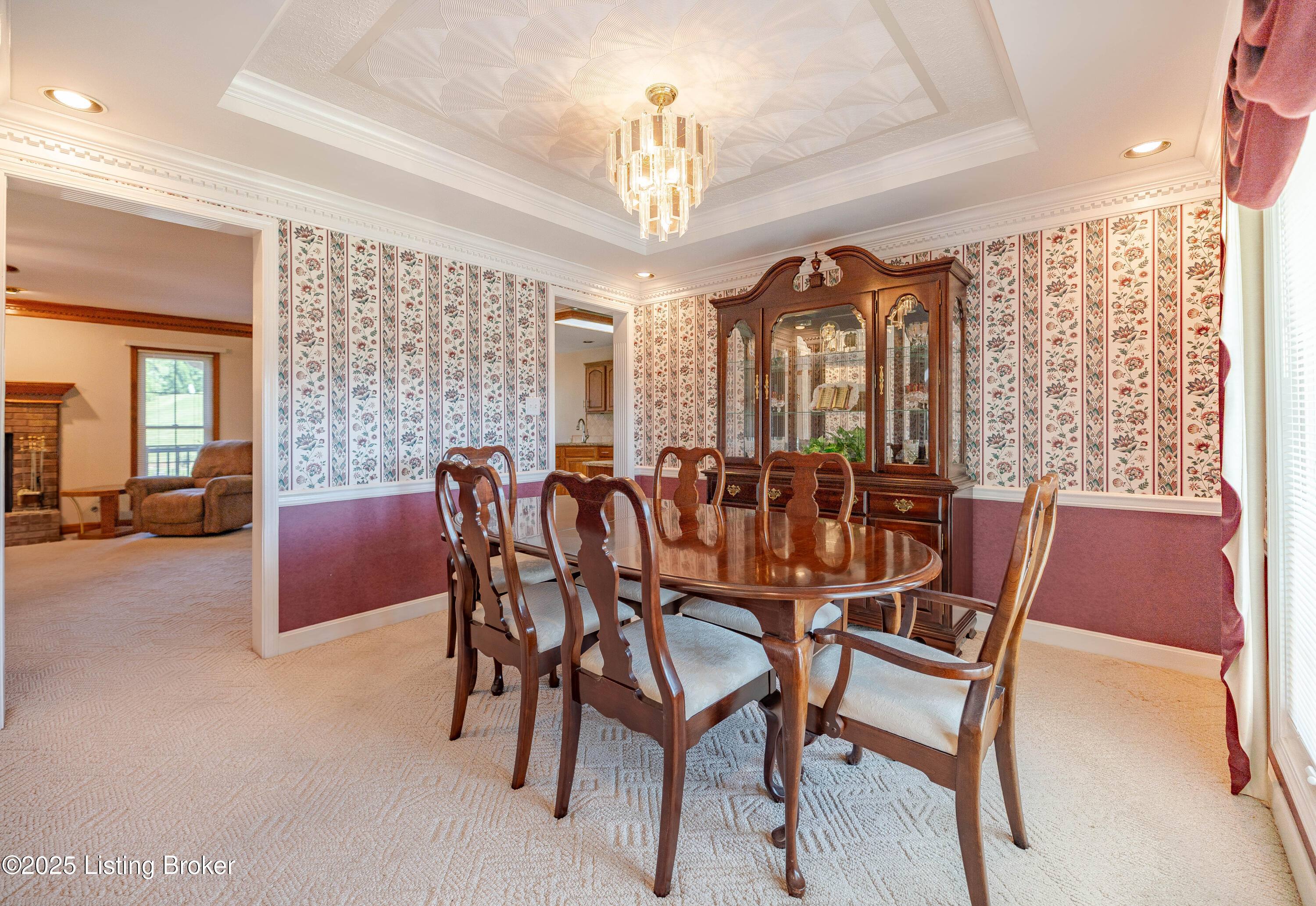 7302 Austinwood Road Louisville, KY 40214 - Photo 4 of 38 DSC08037-HDR