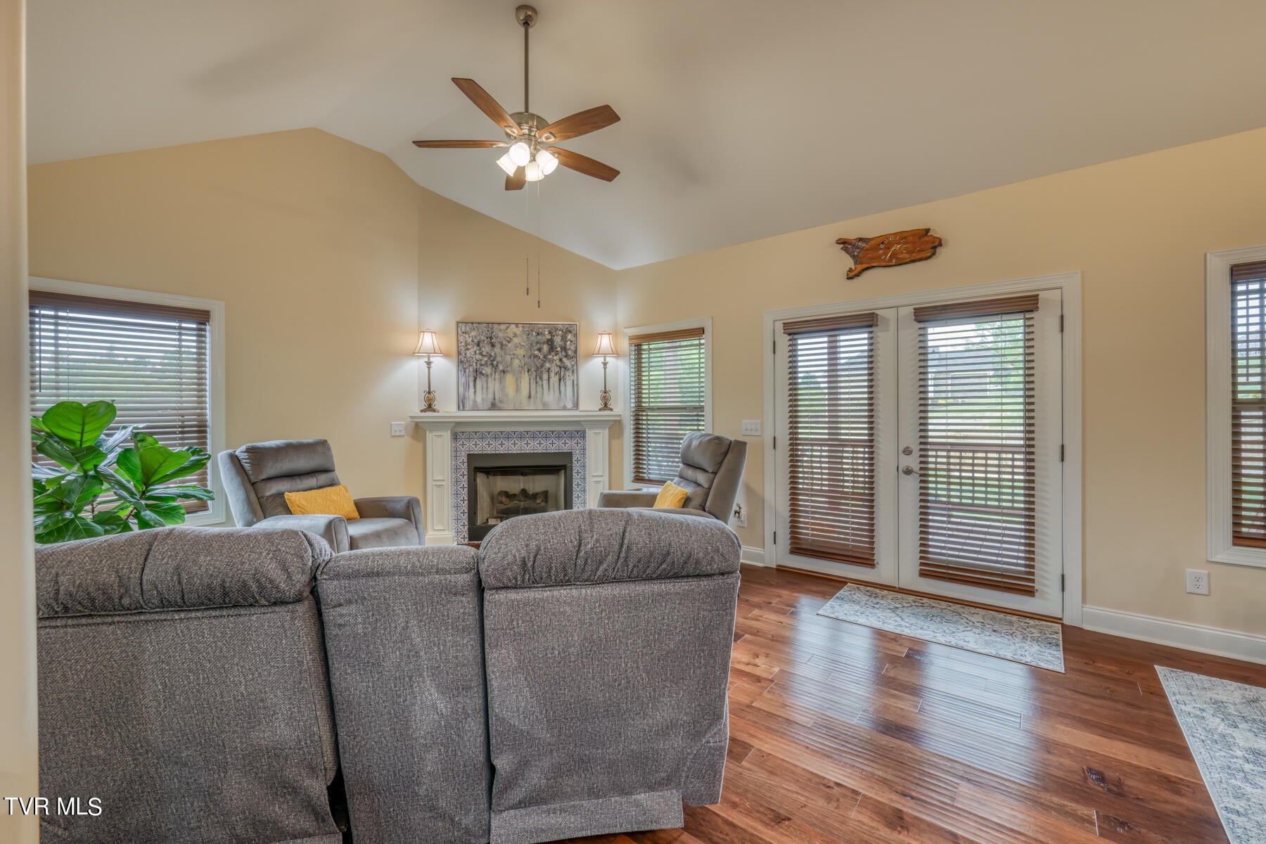 711 Pasture Ridge Road Piney Flats, TN 37686 - Photo 12 of 59 711 Pasture Ridge Rd-12