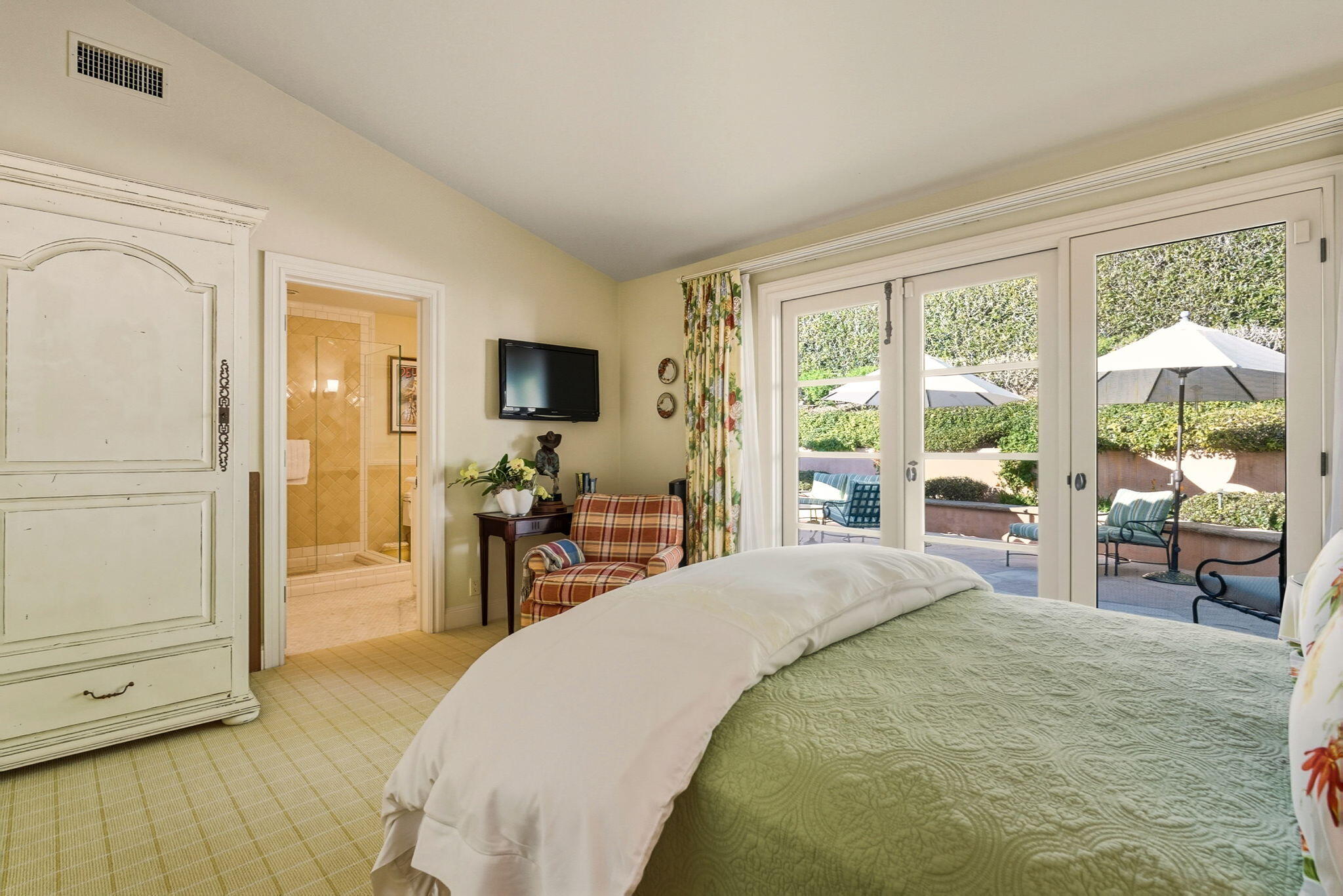 420 Santa Rosa Lane Santa Barbara, CA 93108 - Photo 18 of 29 420 Santa Rosa-51