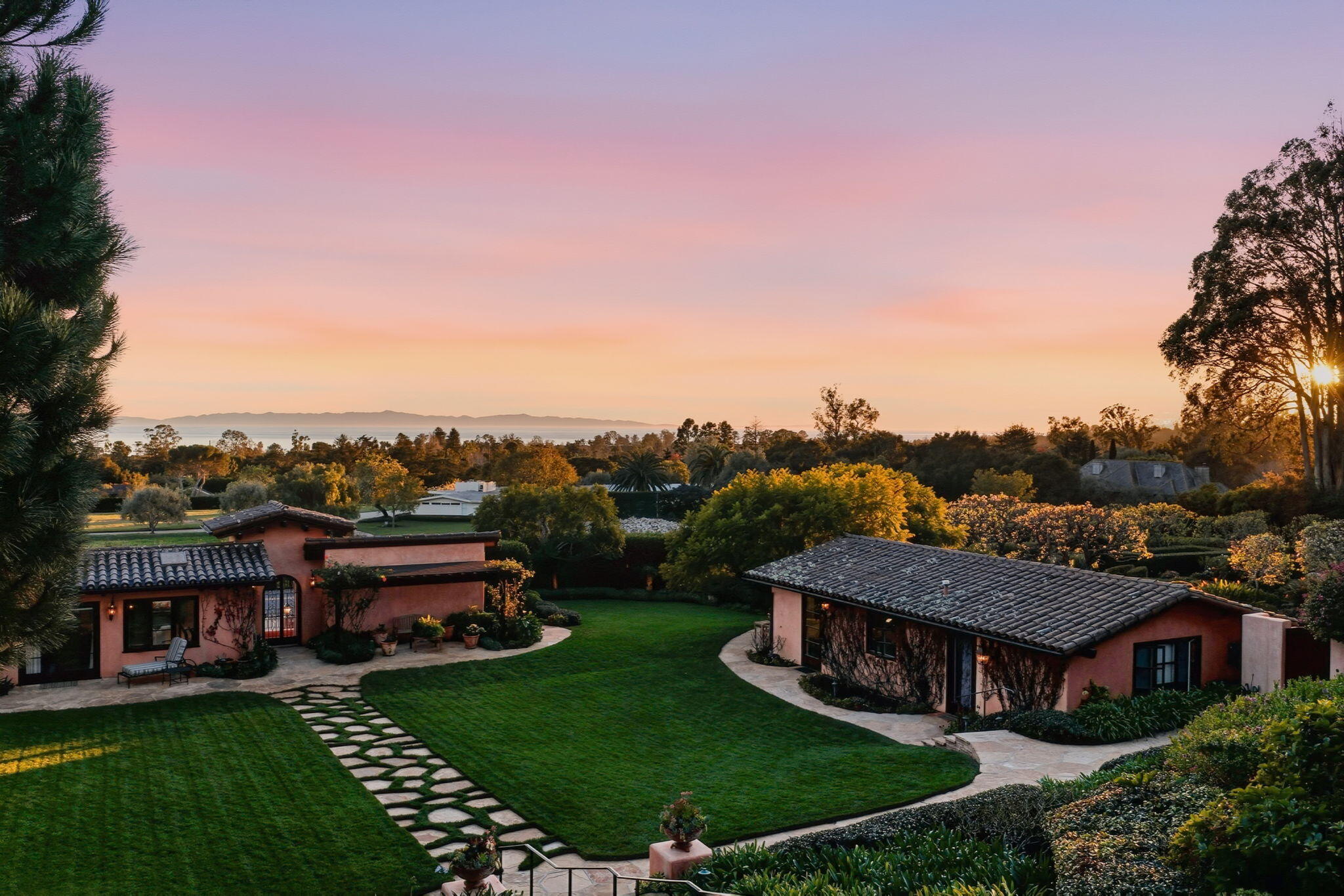 420 Santa Rosa Lane Santa Barbara, CA 93108 - Photo 5 of 29 420 Santa Rosa-6
