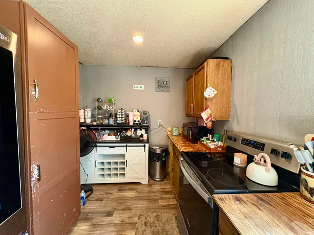 $98,000 | 5751 Meridian Road, Poneto, IN 46781