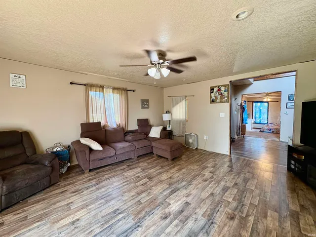 $98,000 | 5751 Meridian Road, Poneto, IN 46781