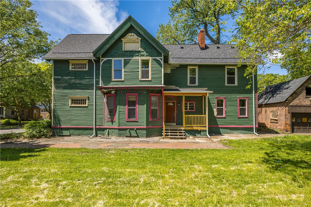 266 Lyndhurst Street Rochester, NY 14605 - Photo 13 of 14 Off street parking!