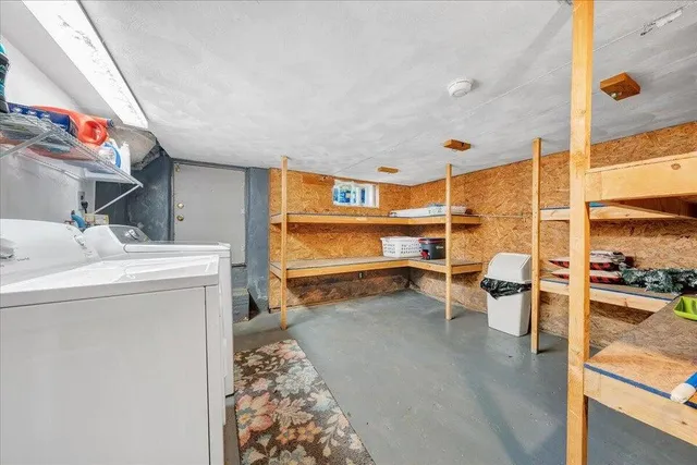 $1,800 | 1205 15th Street Southeast, Roanoke, VA 24013