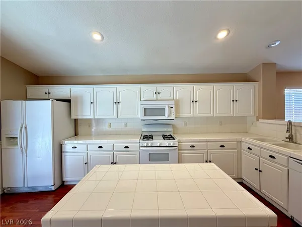 $2,050 | 1420 Dream Bridge Drive, Las Vegas, NV 89144