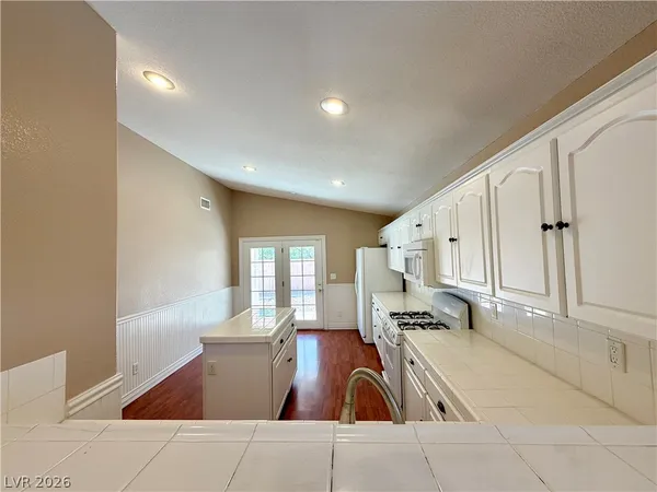 $2,050 | 1420 Dream Bridge Drive, Las Vegas, NV 89144