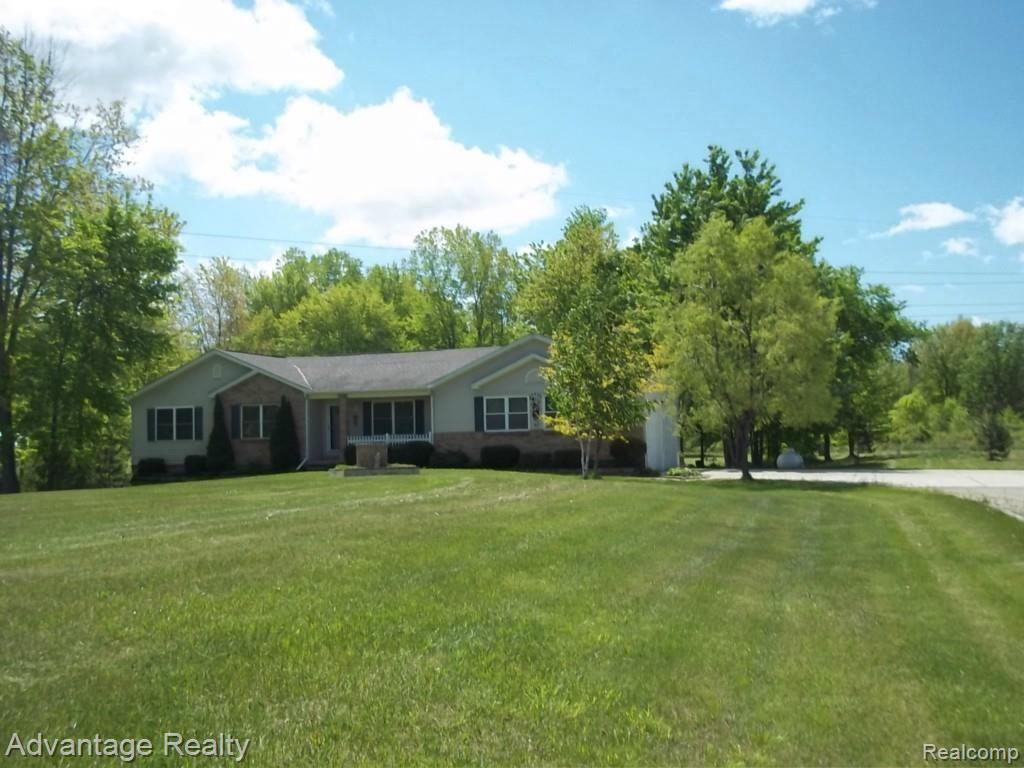 5115 Springborn Road East China, MI 48054 - Photo 1 of 43 100_2981.jpg