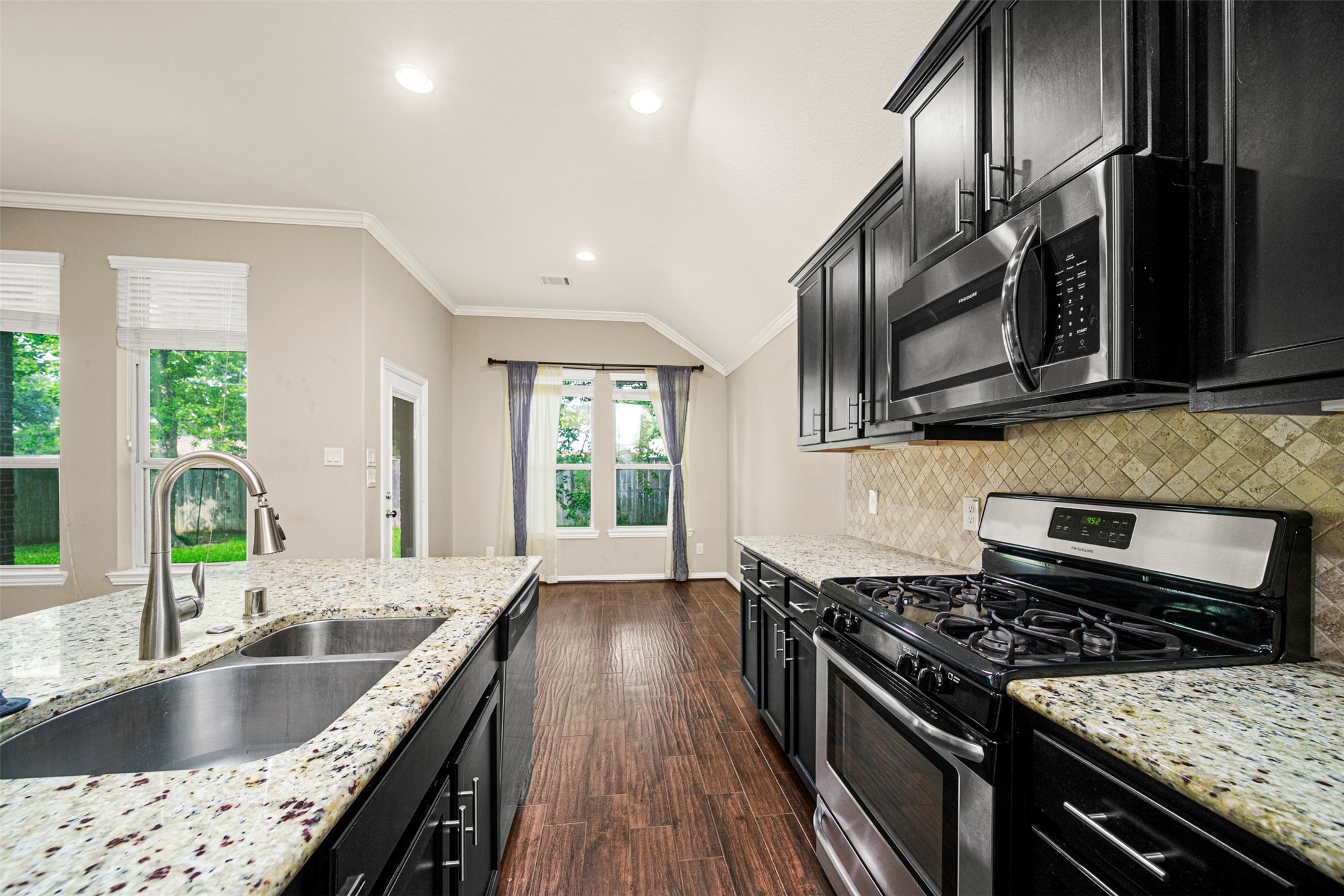22107 Rustling Springs Drive Spring, TX 77389 - Photo 11 of 24 Gallery Image 11