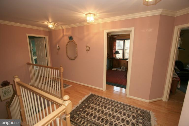 15800 Radwick Lane Silver Spring, MD 20906 - Photo 3 of 30 Interior (General)