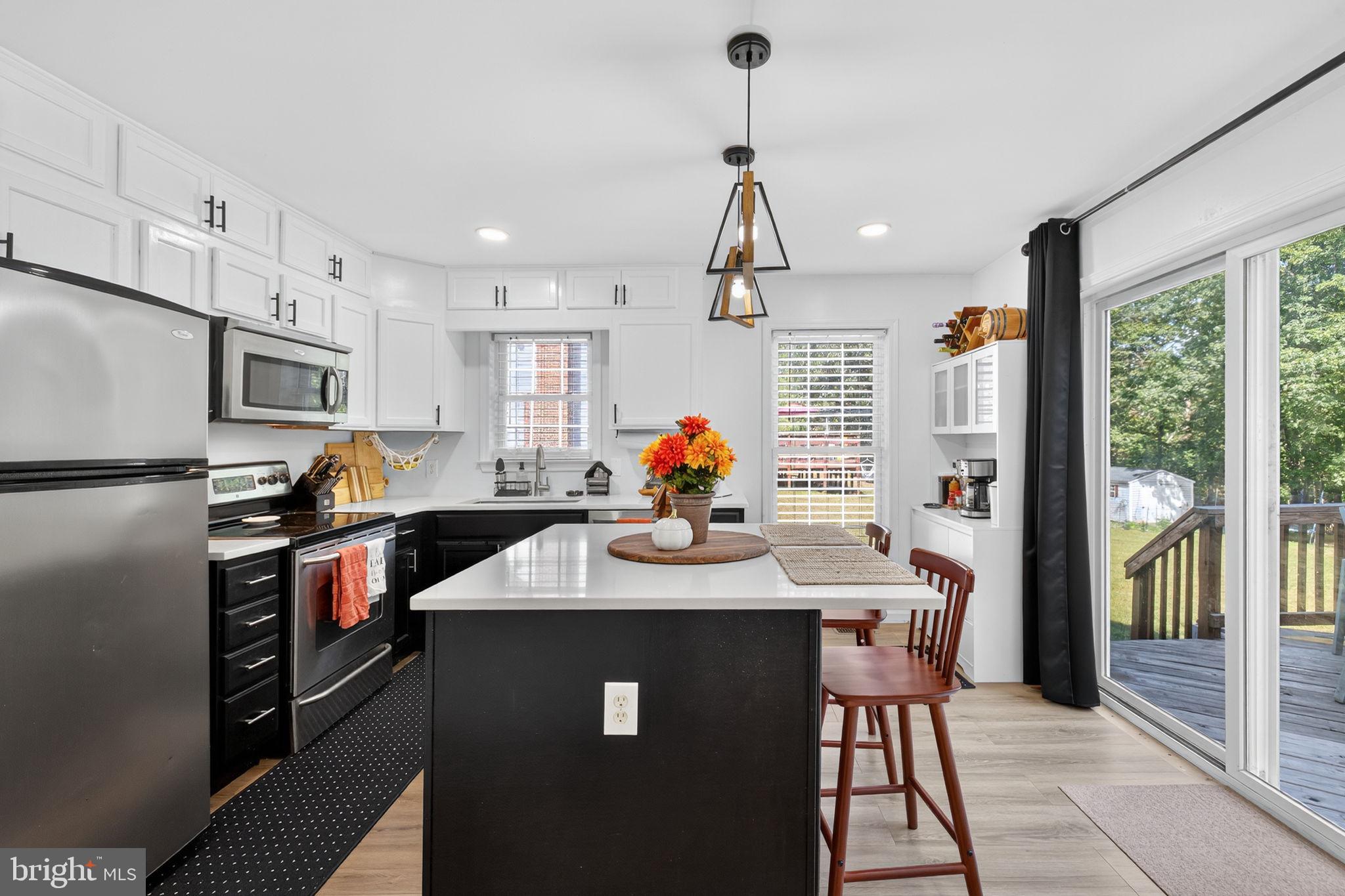 205 Holiday Road Cross Junction, VA 22625 - Photo 26 of 80