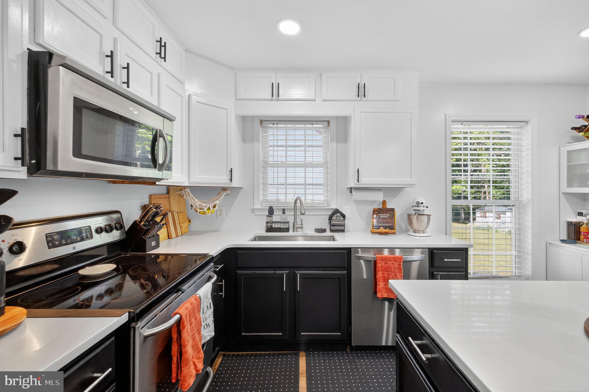 205 Holiday Road Cross Junction, VA 22625 - Photo 31 of 80