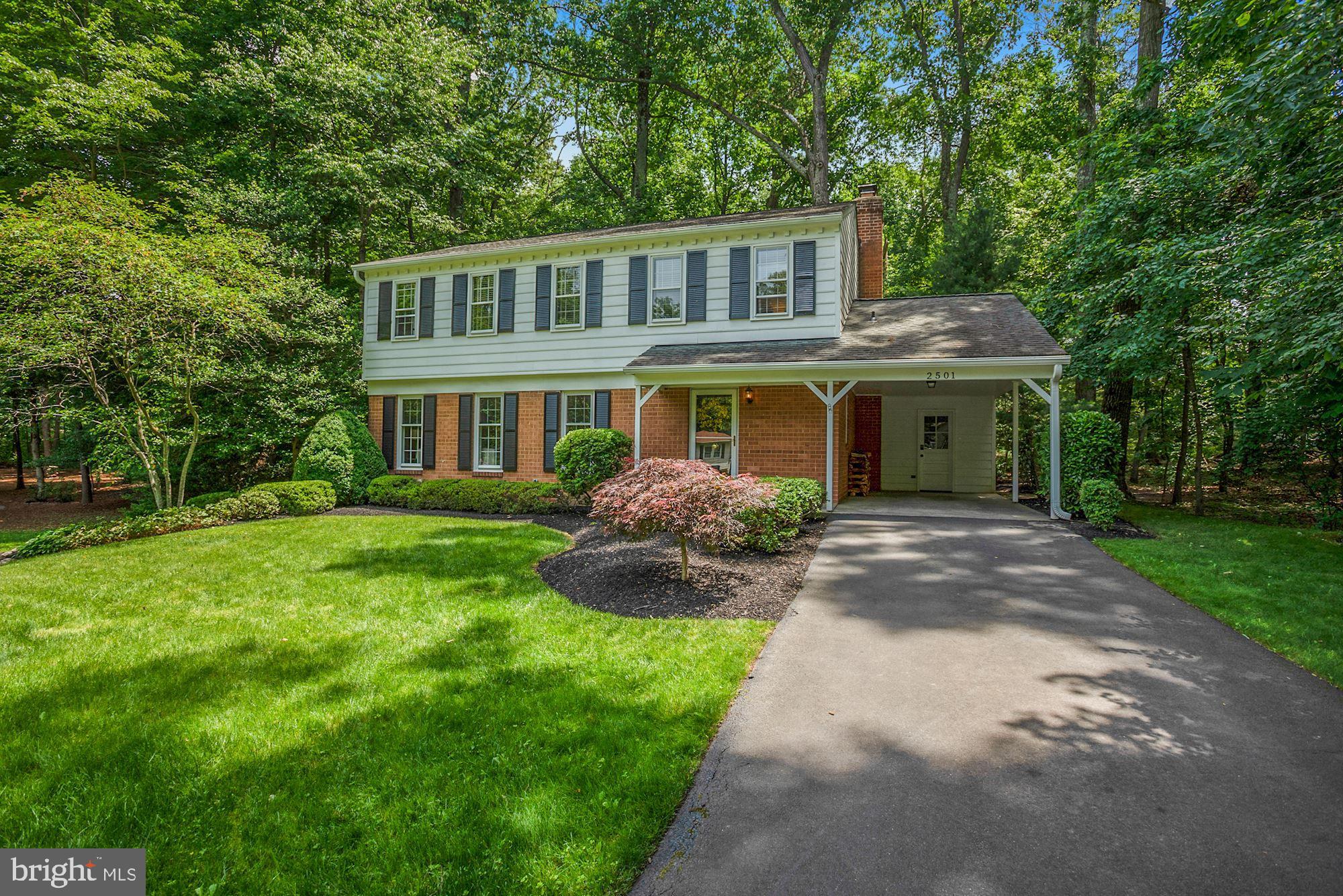 2501 Wood Fern Court Reston, VA 20191 - Photo 3 of 12 Gallery Image 3