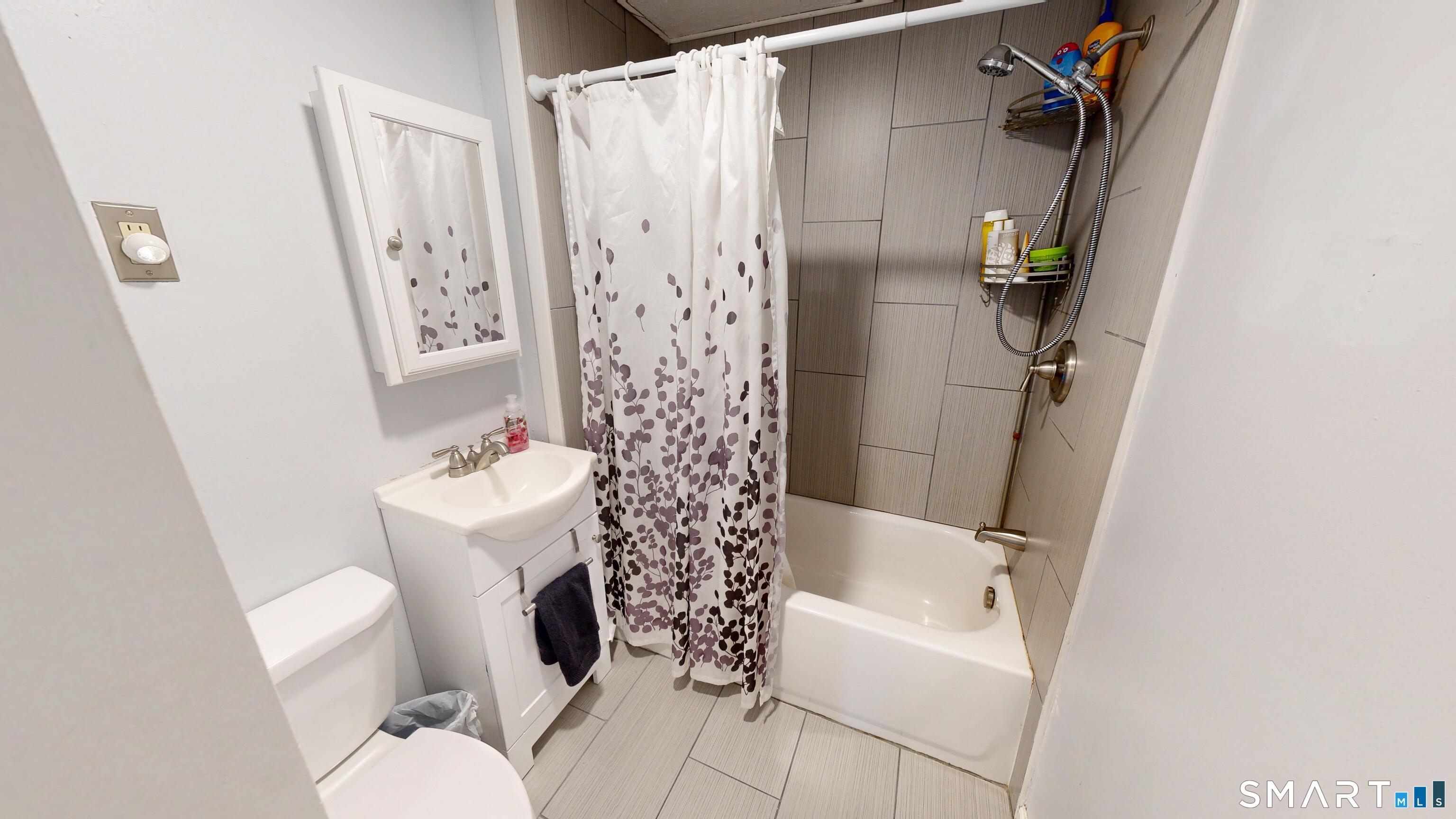 524 South Colony Street Meriden, CT 06451 - Photo 24 of 40