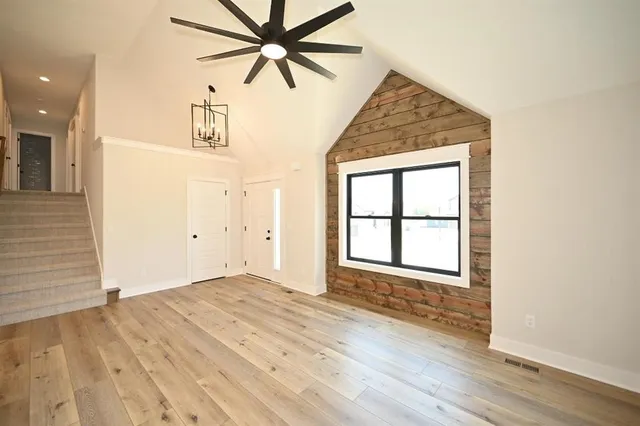 $435,000 | 105 Wagers Circle, Dearborn, MO 64439