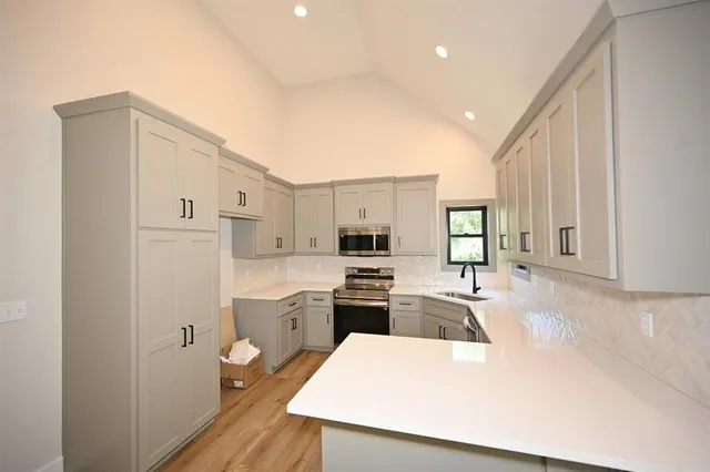 $435,000 | 105 Wagers Circle, Dearborn, MO 64439