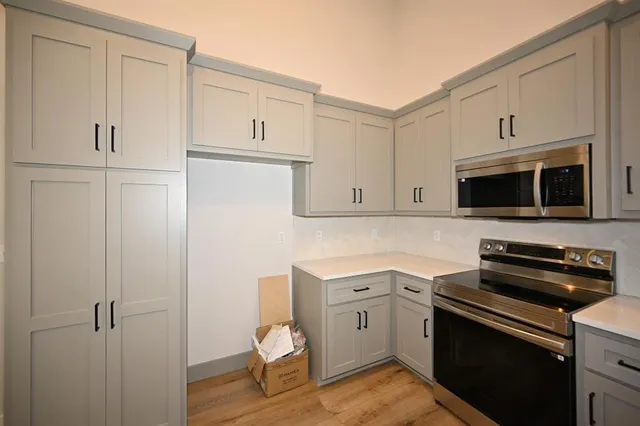 $435,000 | 105 Wagers Circle, Dearborn, MO 64439