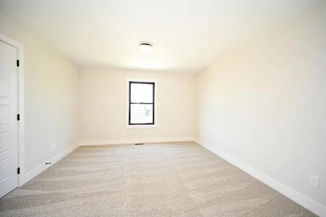 $435,000 | 105 Wagers Circle, Dearborn, MO 64439