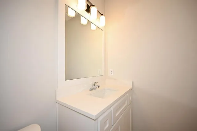 $435,000 | 105 Wagers Circle, Dearborn, MO 64439