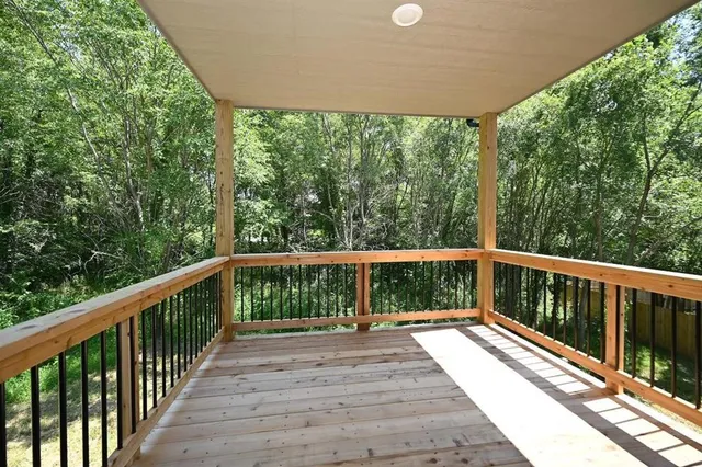 $435,000 | 105 Wagers Circle, Dearborn, MO 64439