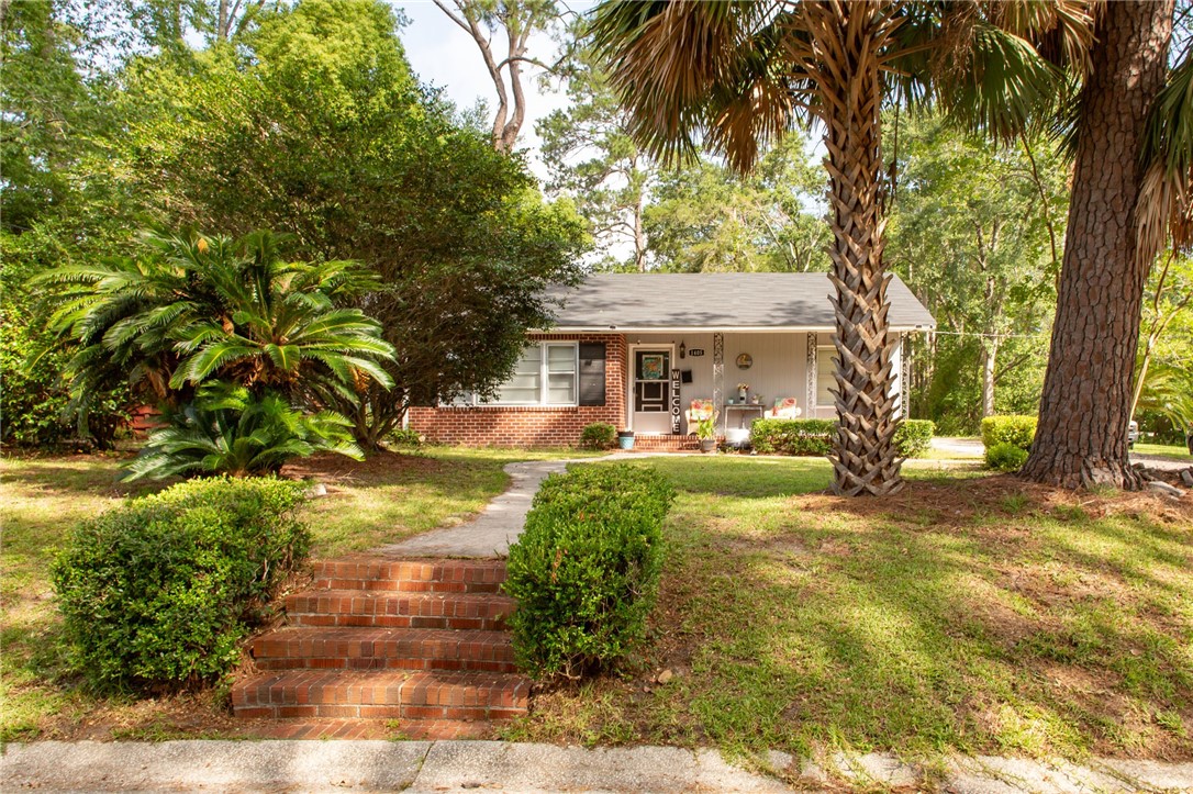 1405 Grove Avenue Waycross, GA 31501 - Photo 3 of 34